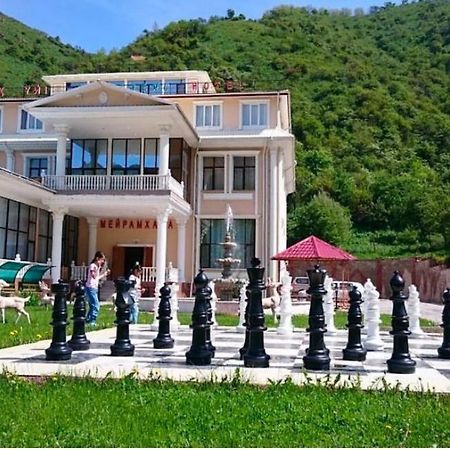Hotel Эдельвейс Ałma Ata Zewnętrze zdjęcie