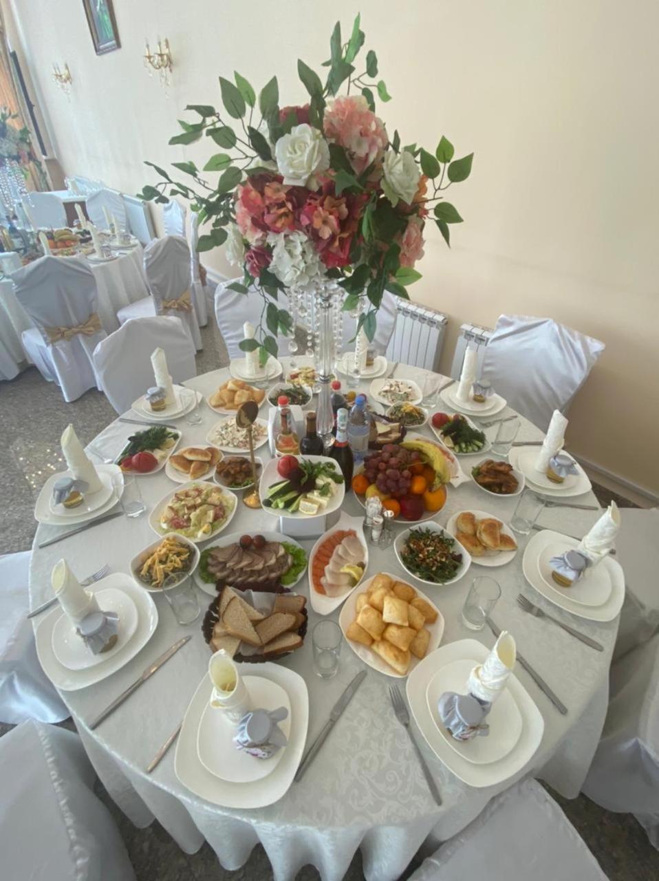 Hotel Эдельвейс Ałma Ata Zewnętrze zdjęcie