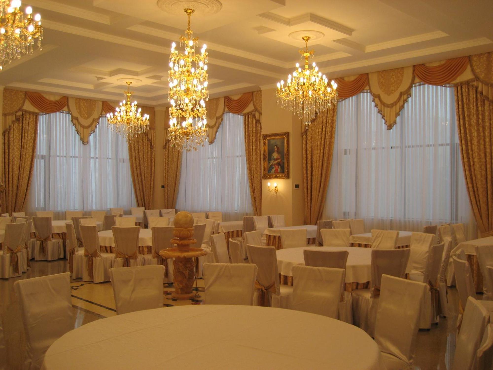 Hotel Эдельвейс Ałma Ata Zewnętrze zdjęcie